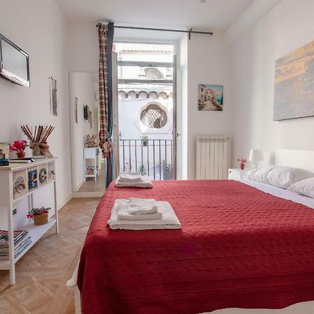 Il Balcone Sui Presepi Apartment Napoli Bagian luar foto