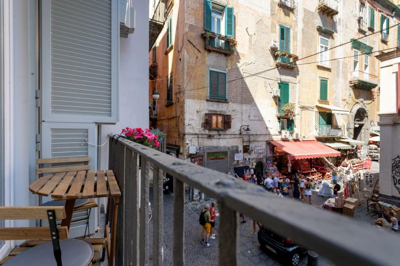 Il Balcone Sui Presepi Apartment Napoli Bagian luar foto